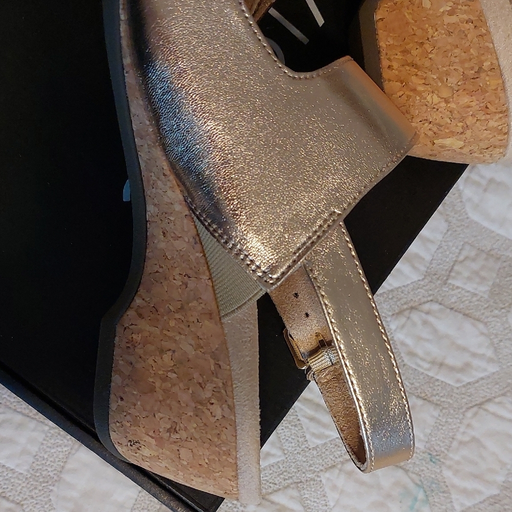 Vionic Gold Sandals with Metallic Straps and Supportive Footbed - Picture 7 of 7